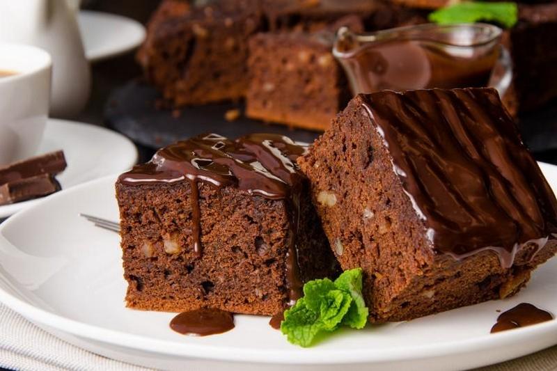 Как приготовить шоколадные пирожные с фундуком?