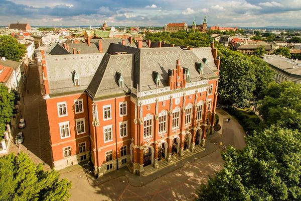 Как выбрать лучший ВУЗ для учёбы в Польше?