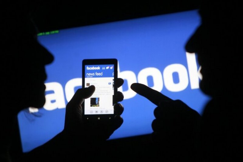 Facebook сменил слоган и озадачил пользователей