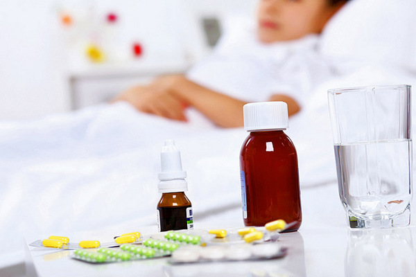 Что должно быть в аптечке в июле: собираем лекарства на отдых